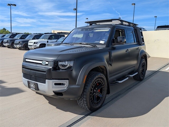 2020 Land Rover Defender 110 SE photo 2