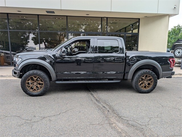 2020 Ford F-150 Raptor photo 2