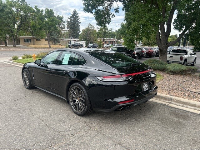 2022 Porsche Panamera 4 Platinum photo 3