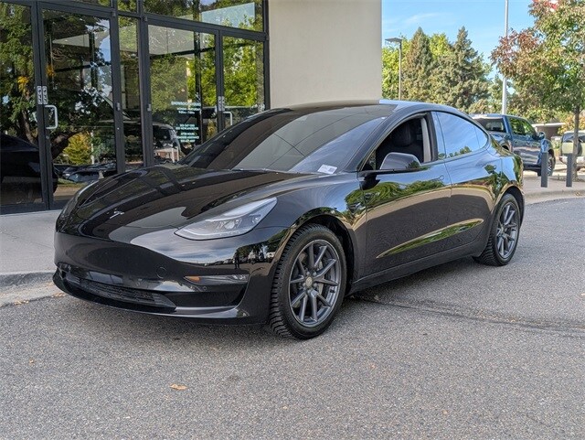 2022 Tesla Model 3 Long Range photo 2