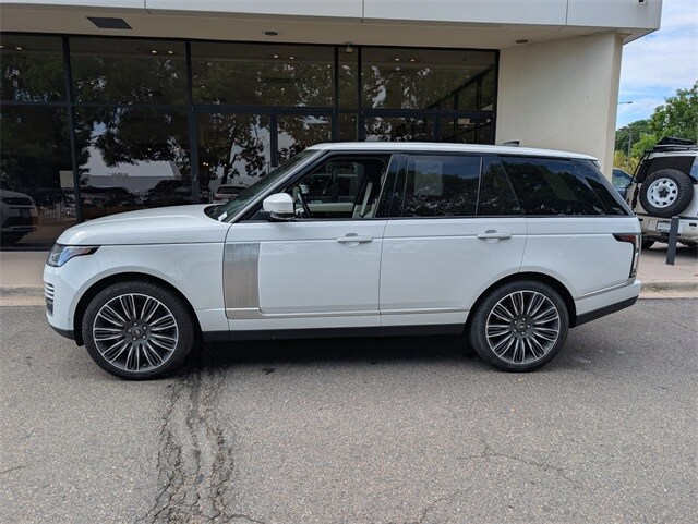 2022 Land Rover Range Rover Autobiography photo 3