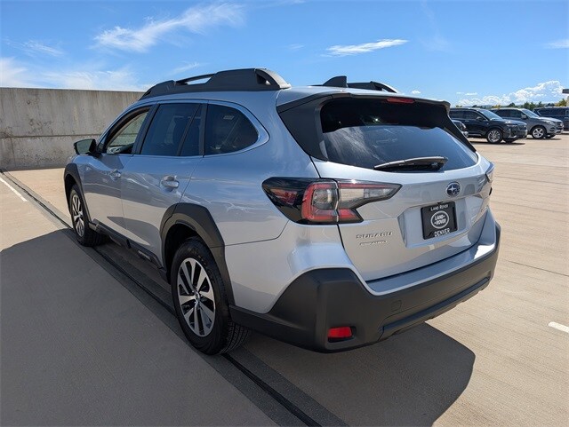 2024 Subaru Outback Premium photo 2