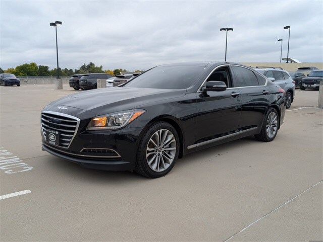 2015 Hyundai Genesis 3.8 photo 2