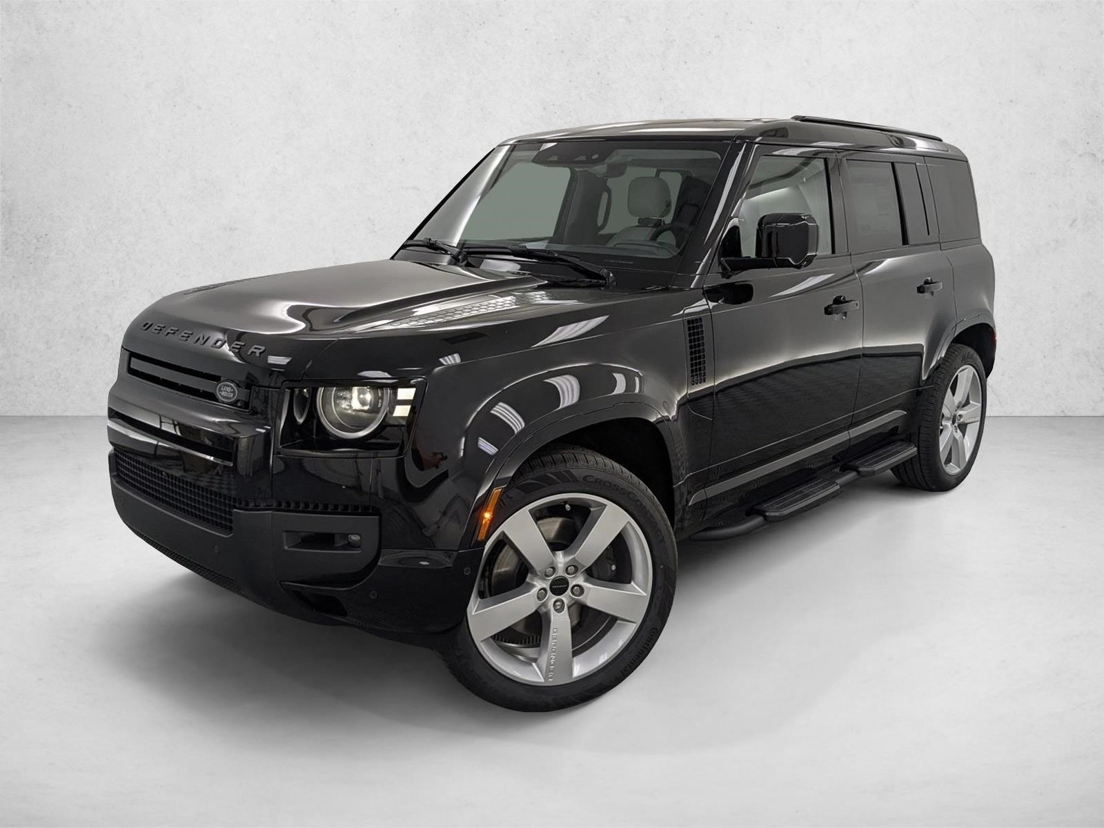 2026 Land Rover Defender X-Dynamic SE's photo