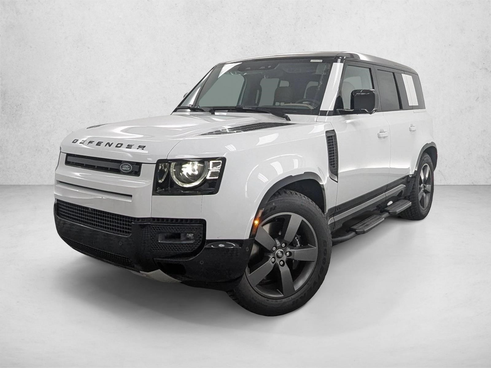 2025 Land Rover Defender V8's photo