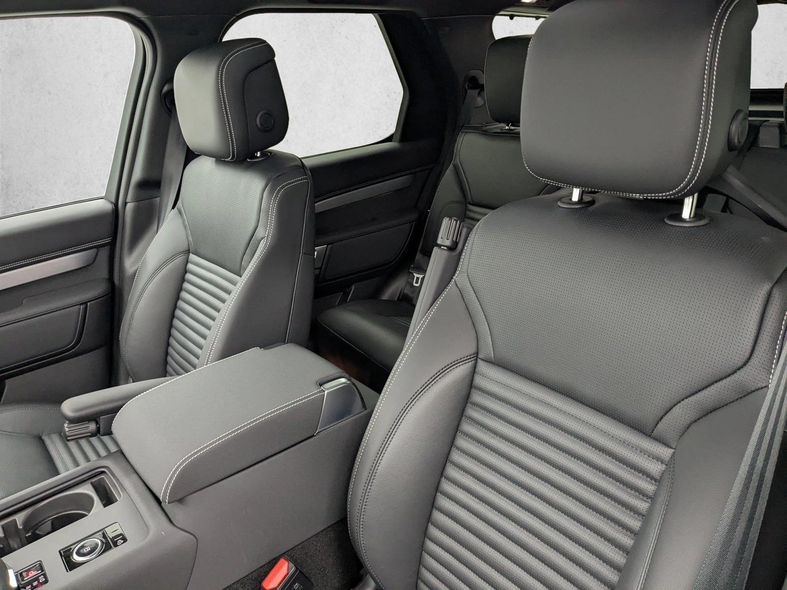 2026 Land Rover Discovery Gemini Edition - Photo 10