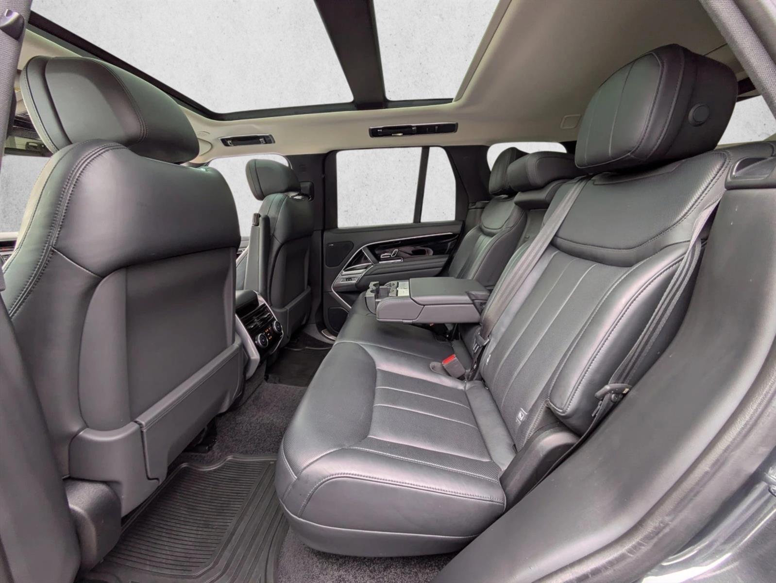 2023 Land Rover Range Rover SE - Photo 22