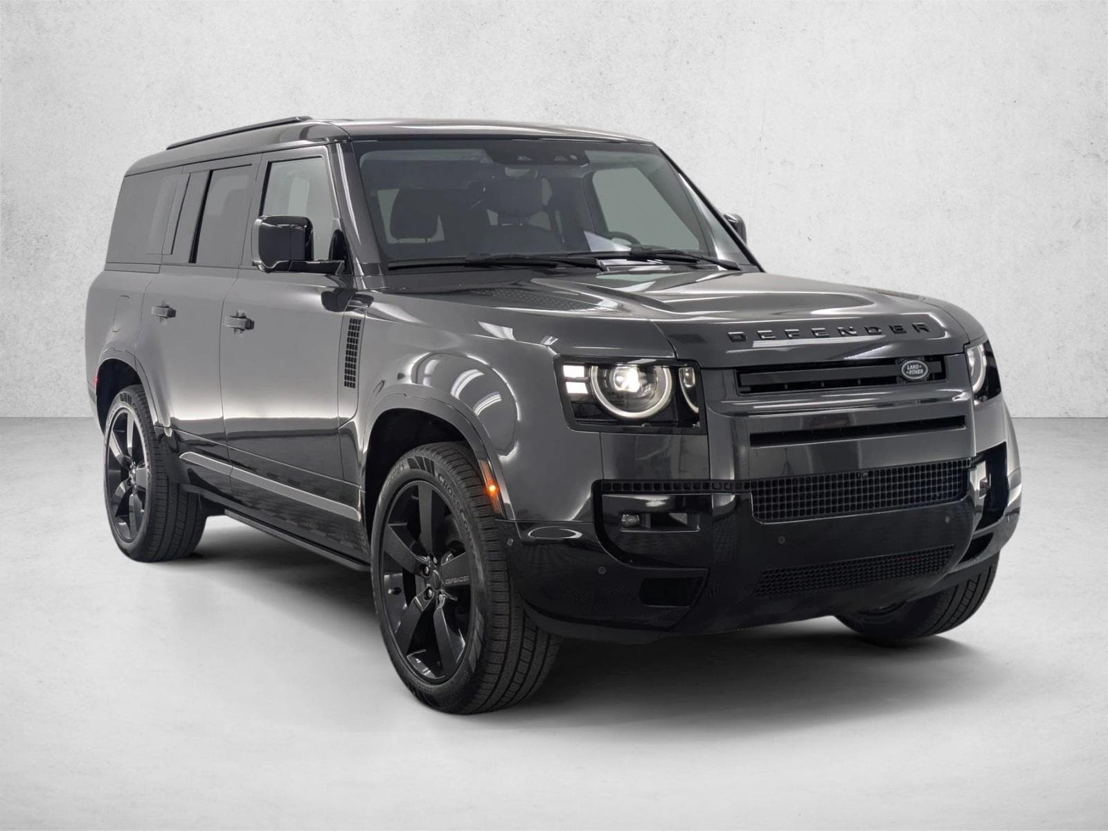 2026 Land Rover Defender X-Dynamic SE - Photo 3