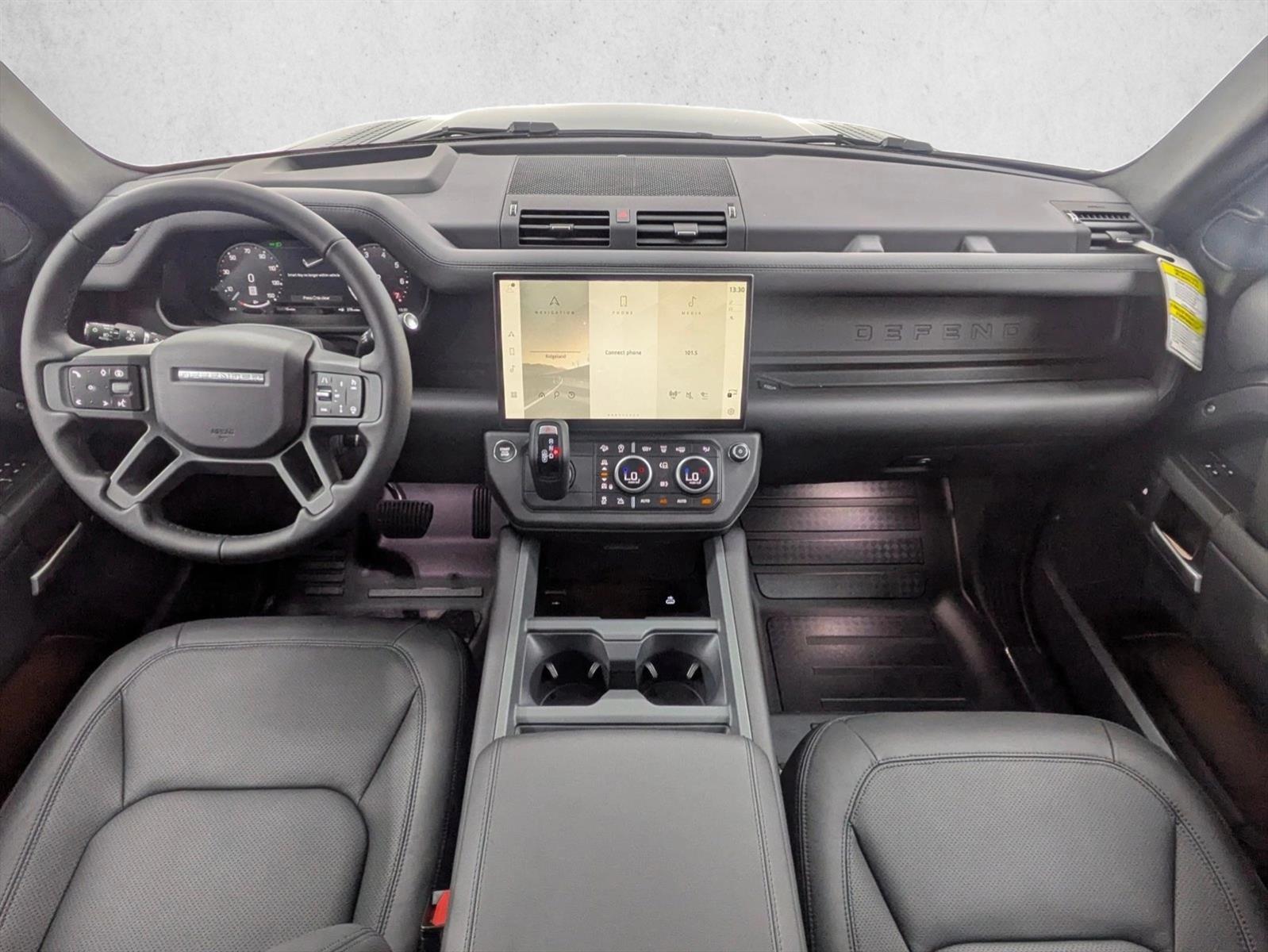 2026 Land Rover Defender X-Dynamic SE - Photo 11
