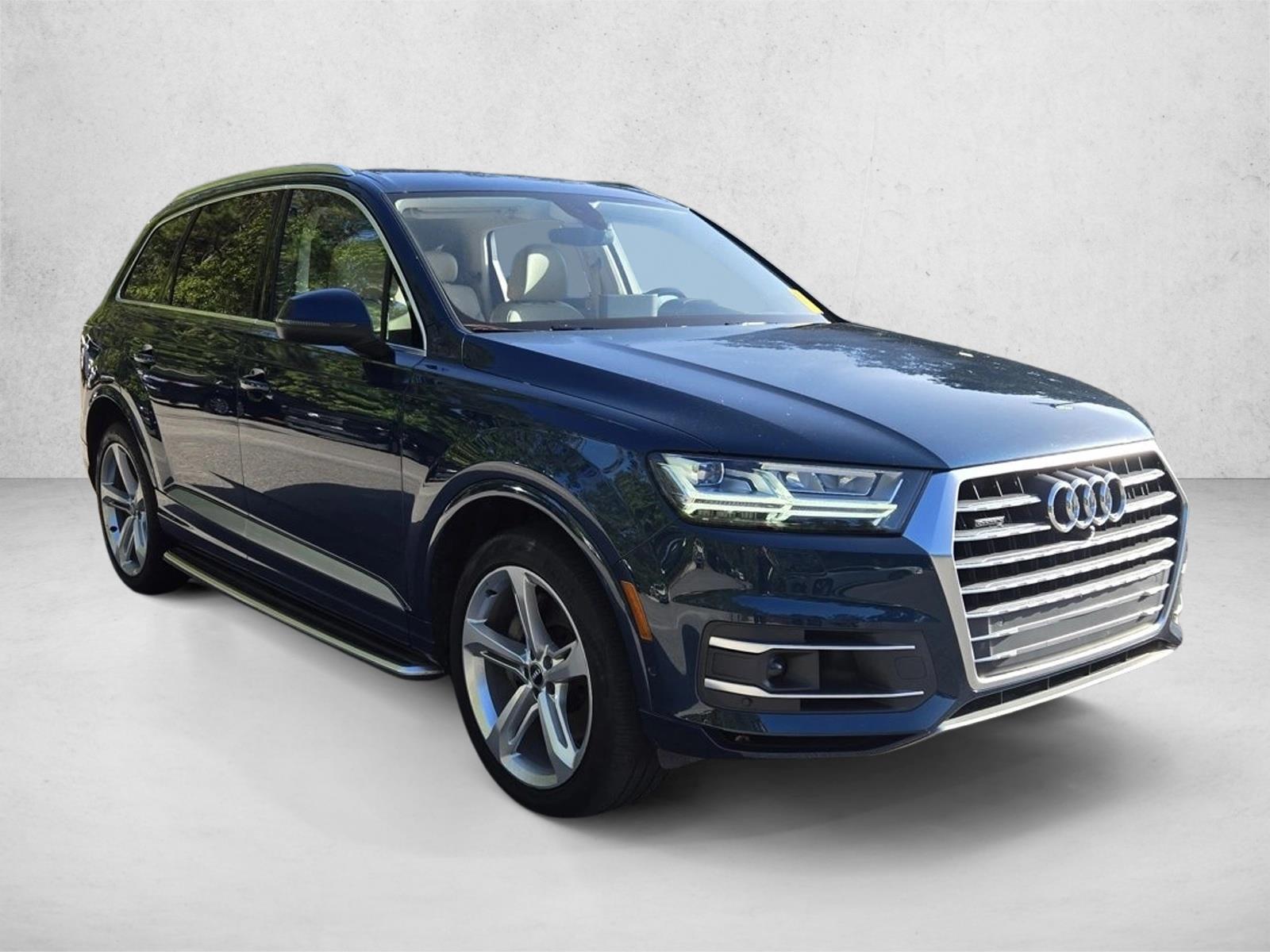 2019 Audi Q7 Prestige photo 3