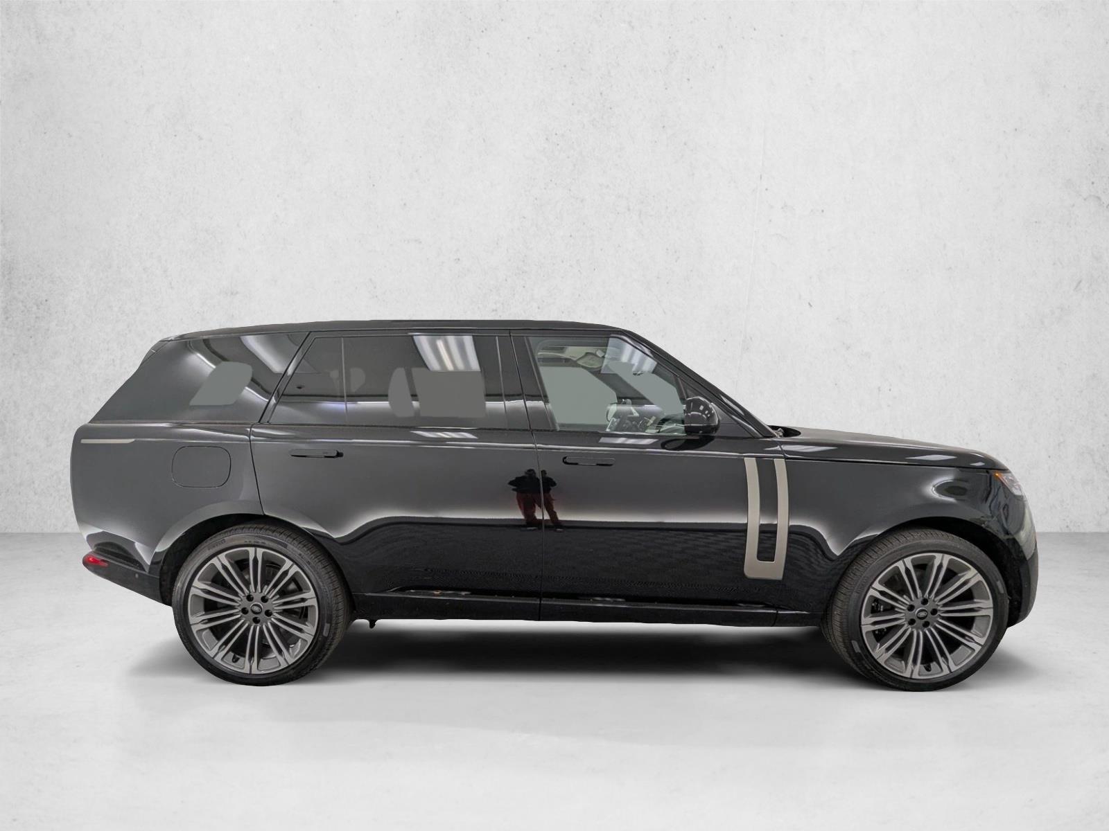 2025 Land Rover Range Rover SE - Photo 8