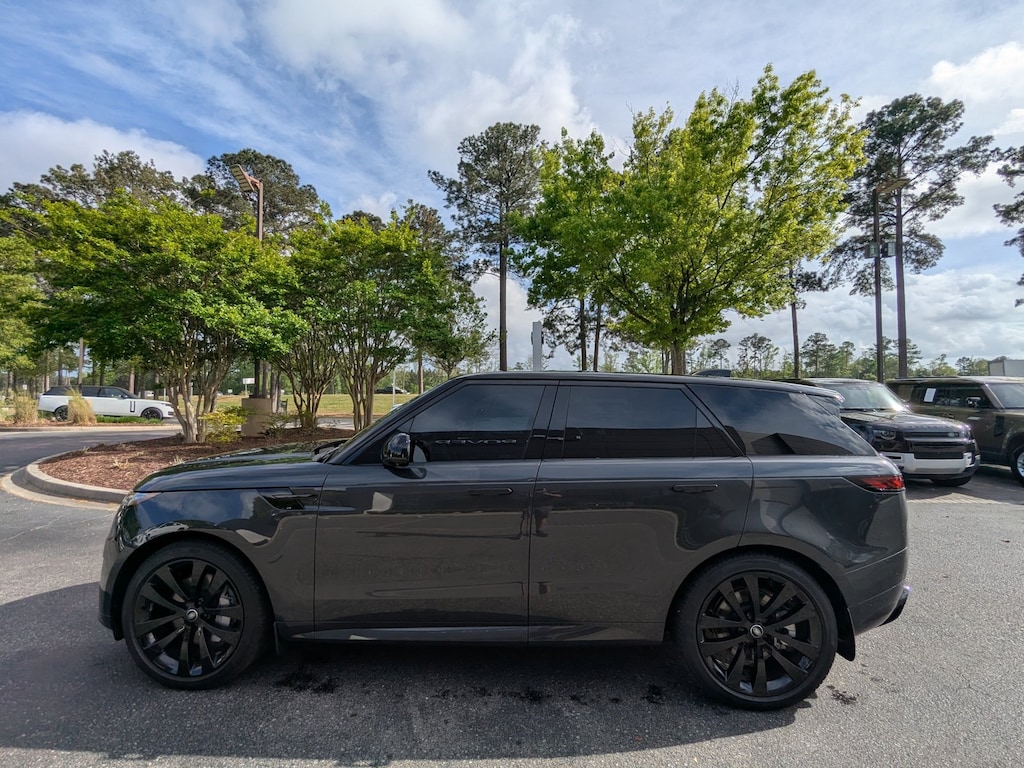 Used 2025 Land Rover Range Rover Sport Dynamic SE Sport Utility