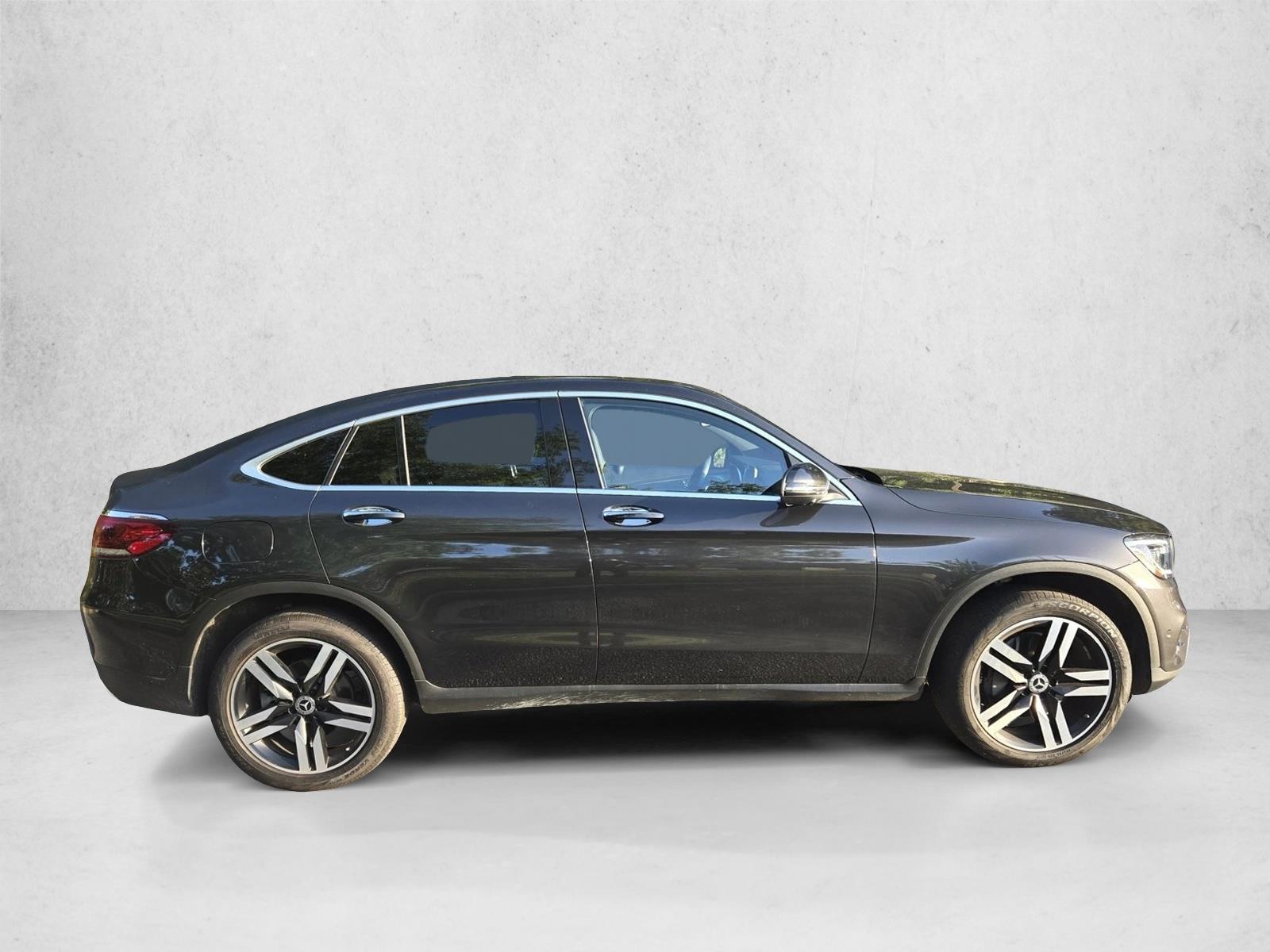2020 Mercedes Benz GLC 300 photo 4