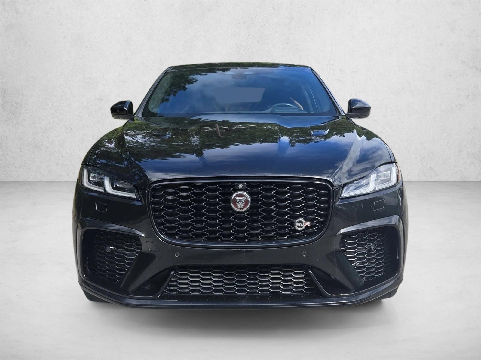 2023 Jaguar F-PACE SVR photo 2