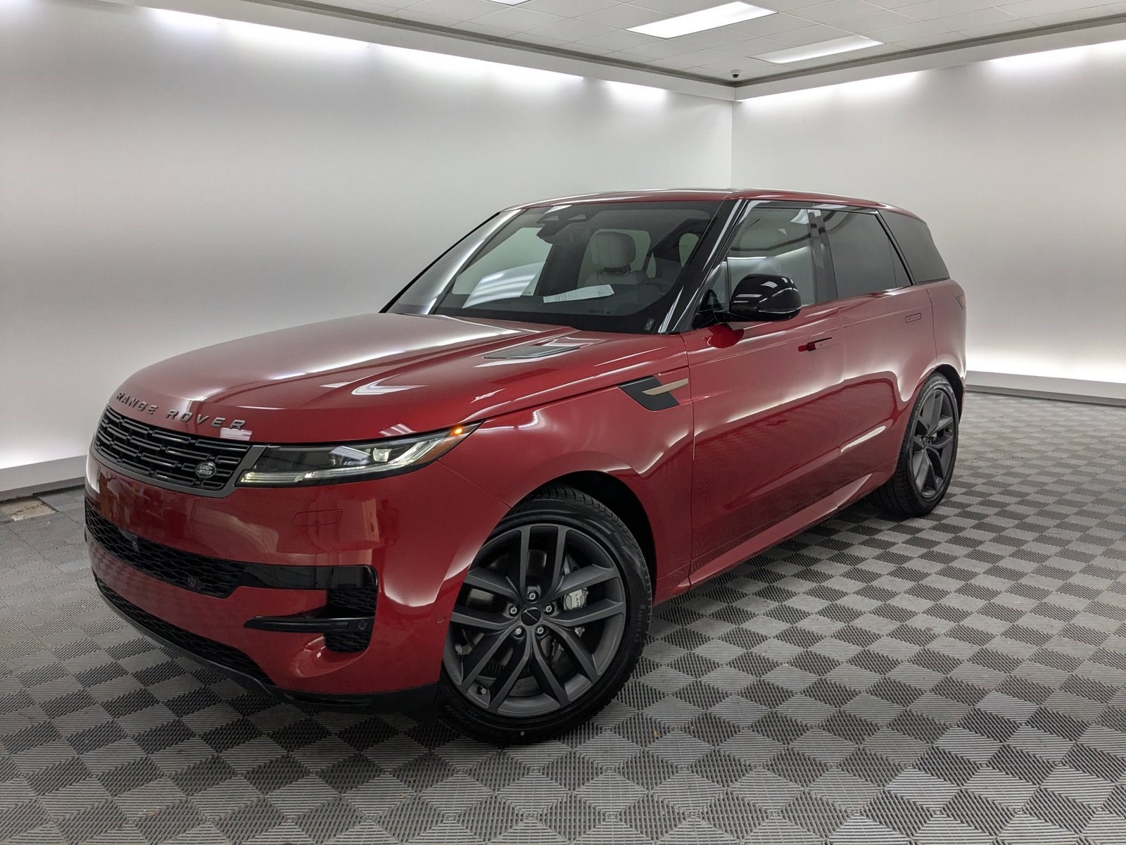 2026 Land Rover Range Rover Sport SE's photo