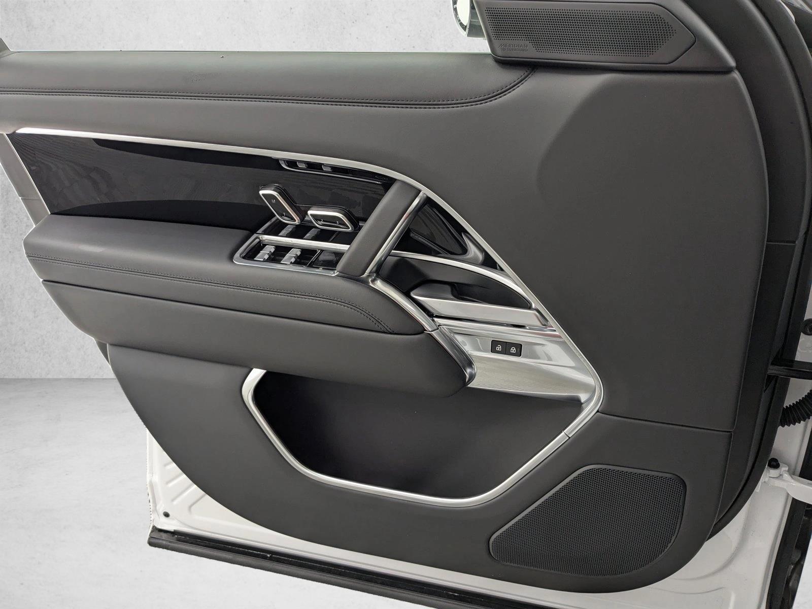2026 Land Rover Range Rover SE - Photo 19