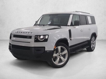 2026 Land Rover Defender 130 X-Dynamic SE SUV