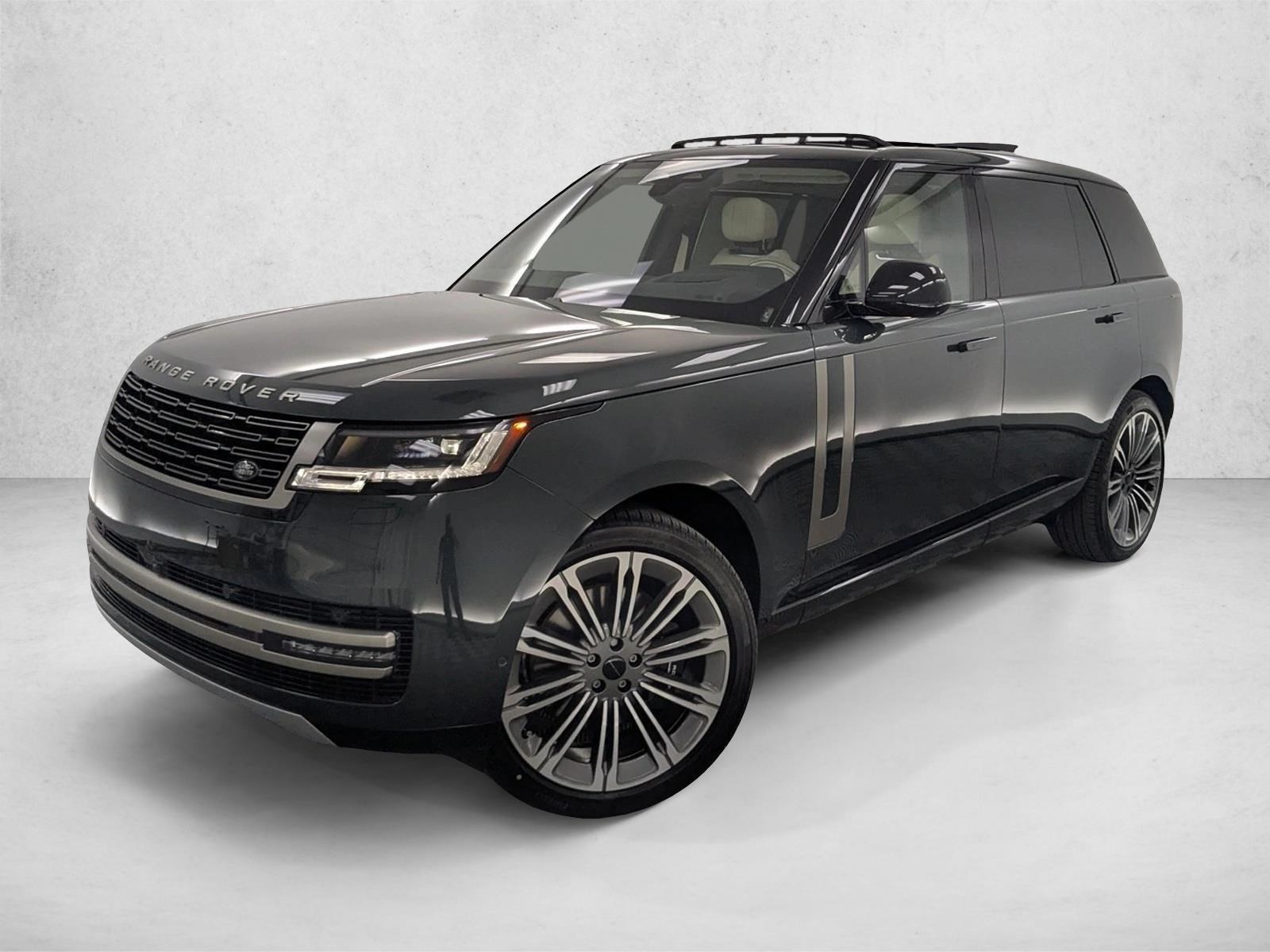 2026 Land Rover Range Rover SE's photo