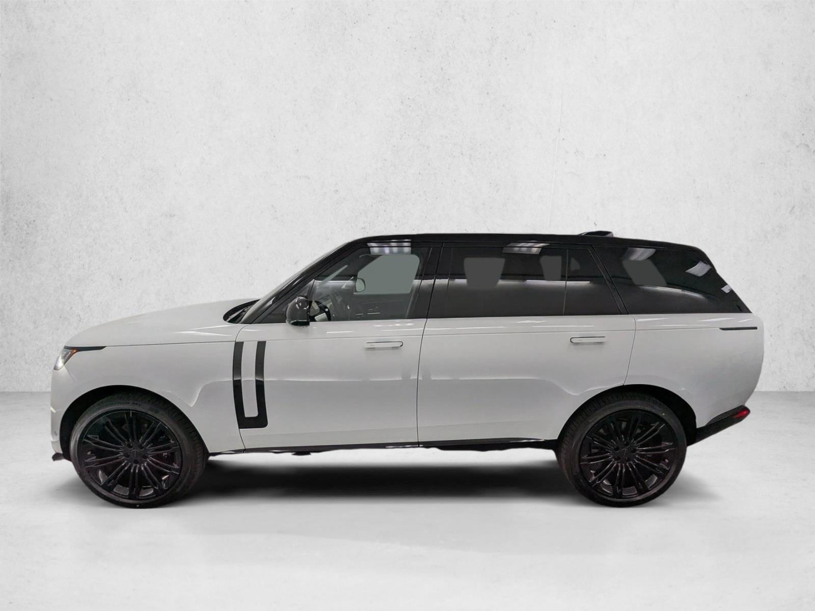 2026 Land Rover Range Rover SE - Photo 2