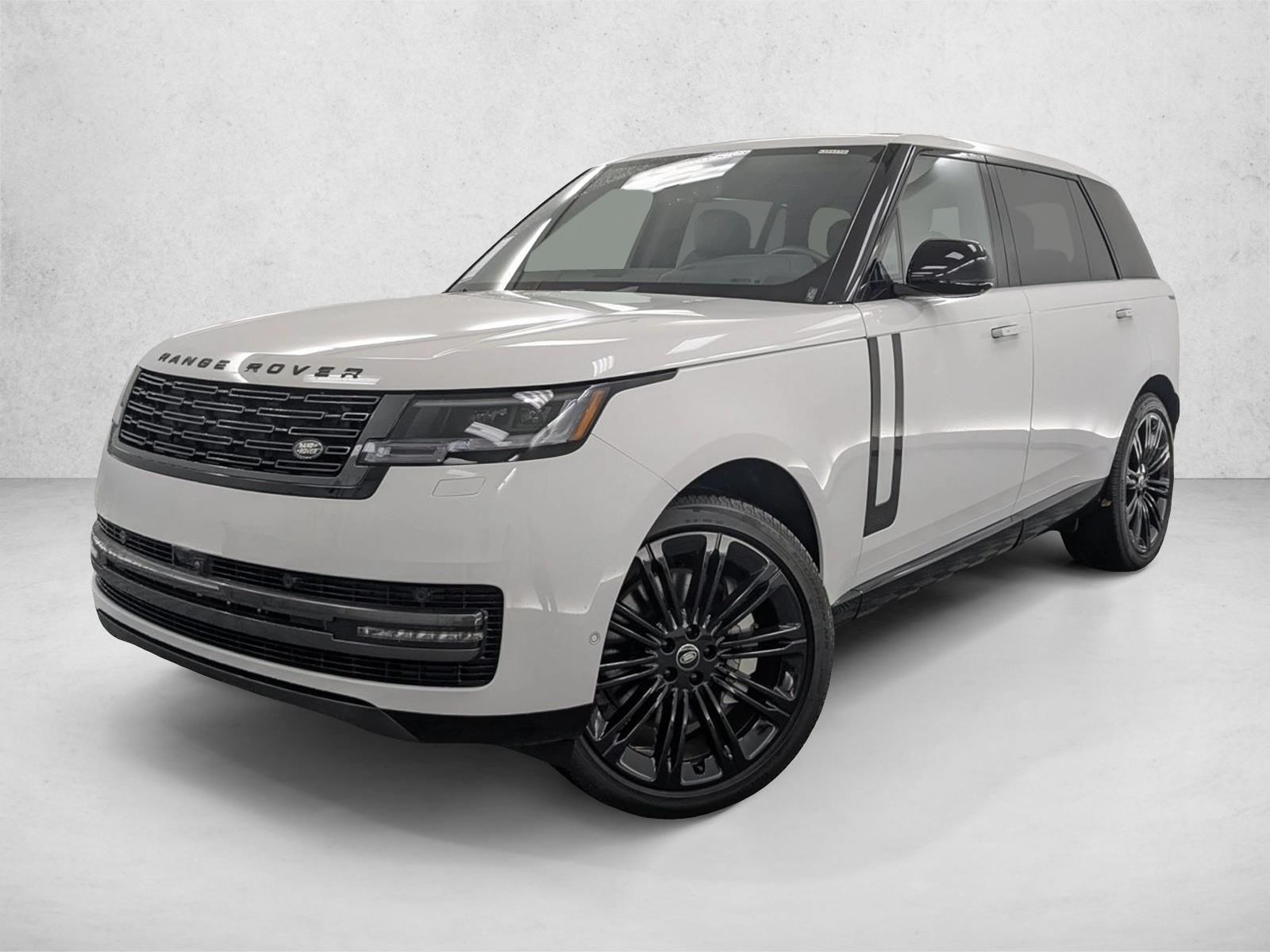 2025 Land Rover Range Rover SE's photo