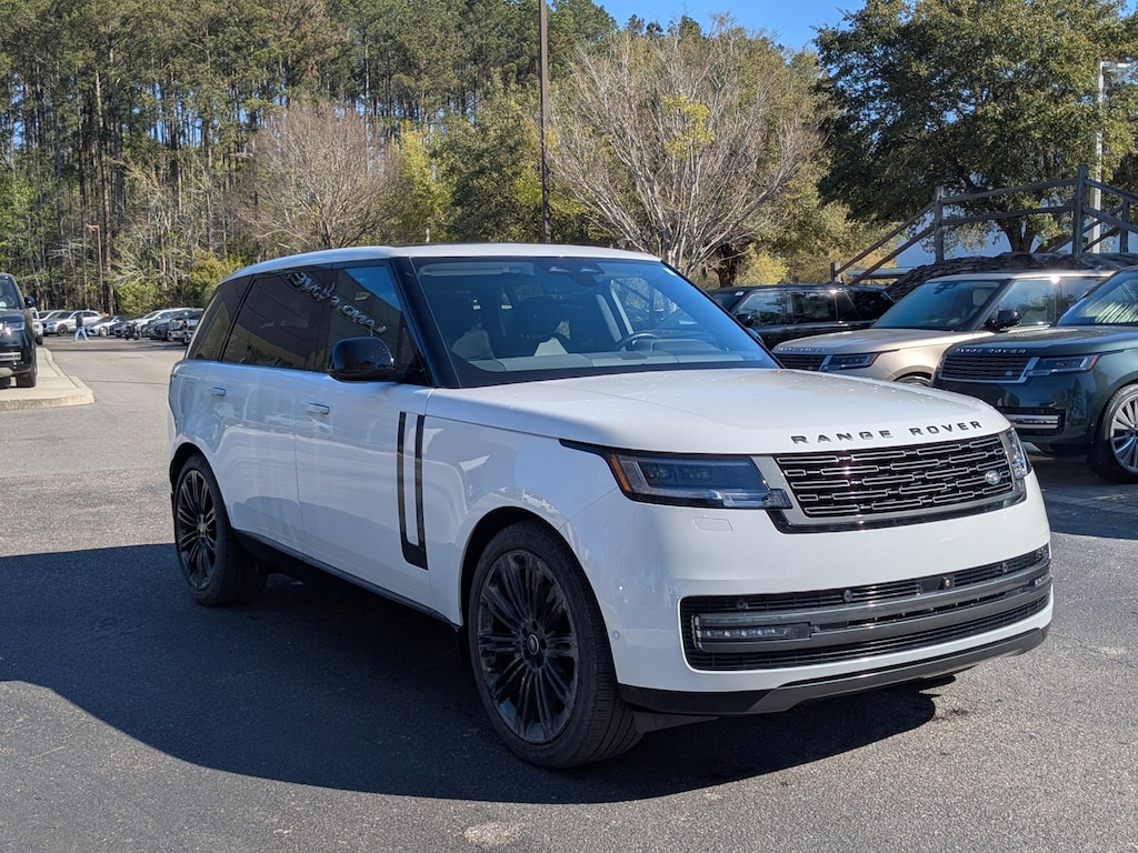 Used 2025 Land Rover Range Rover SE Sport Utility
