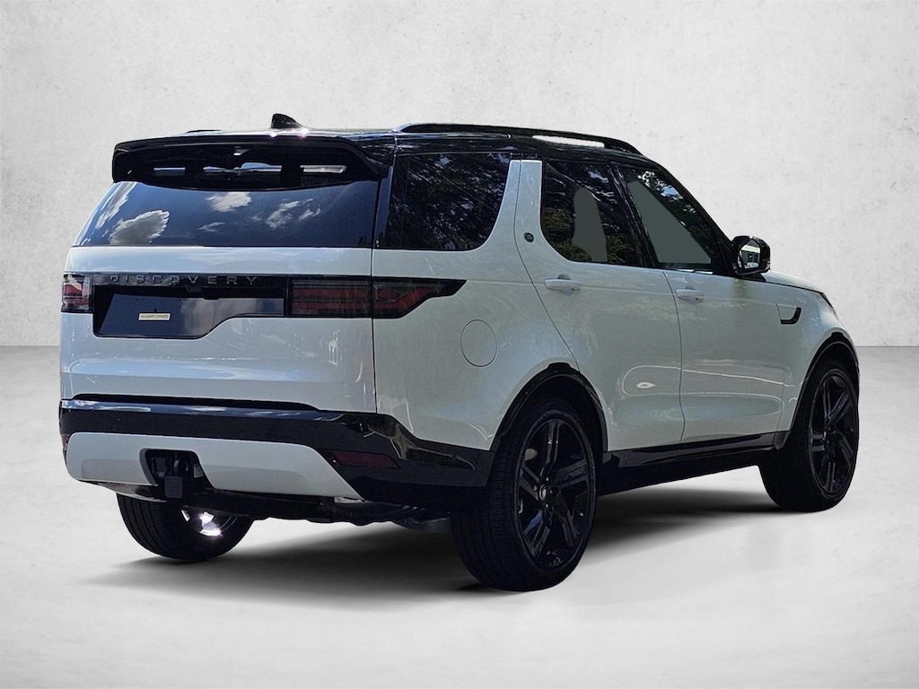 New 2025 Land Rover Discovery Dynamic SE SUV