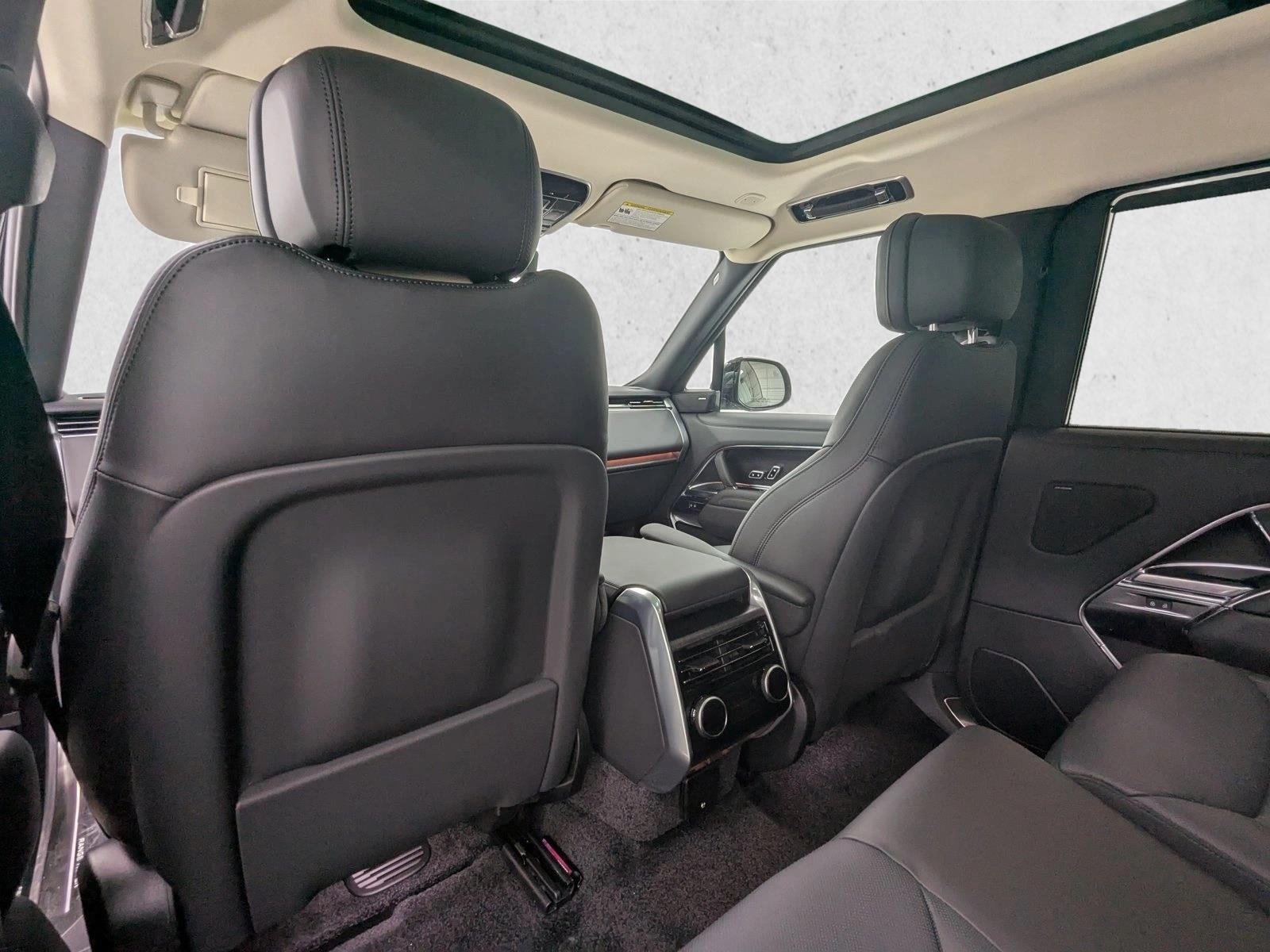 2025 Land Rover Range Rover SE - Photo 20
