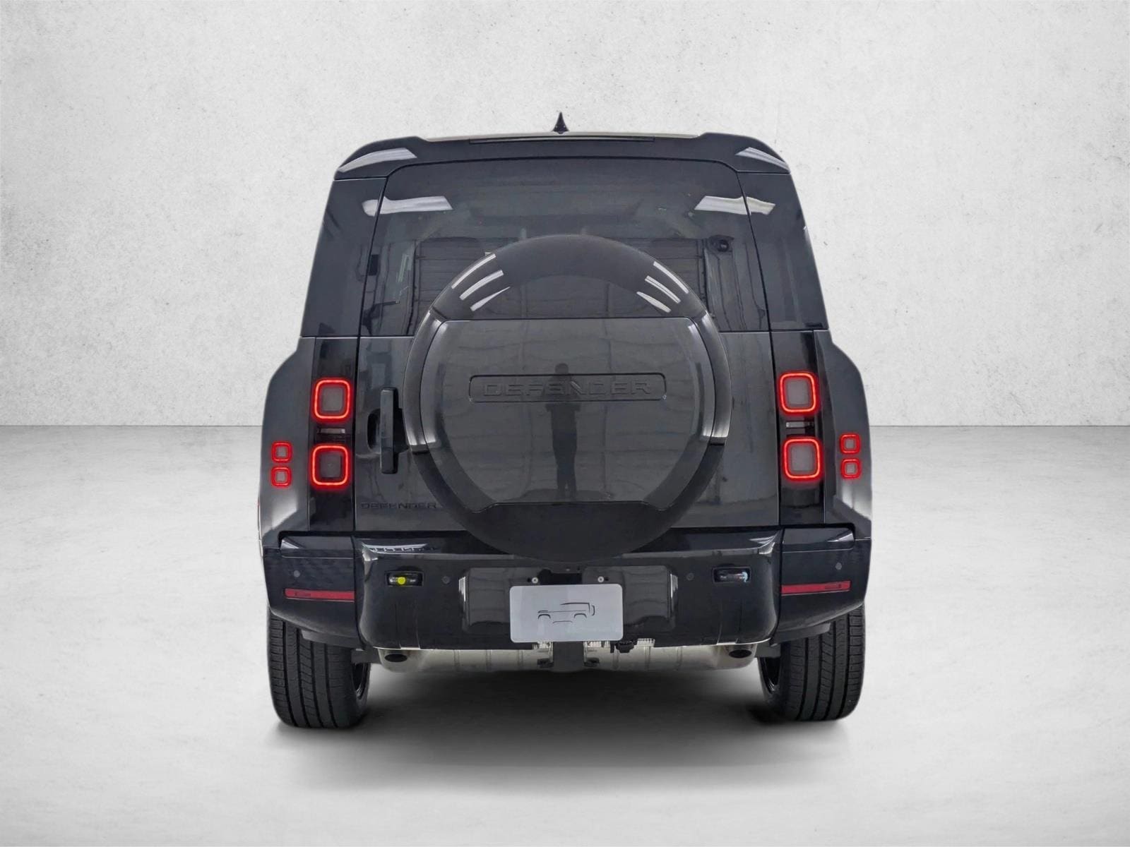 2026 Land Rover Defender X-Dynamic SE - Photo 15