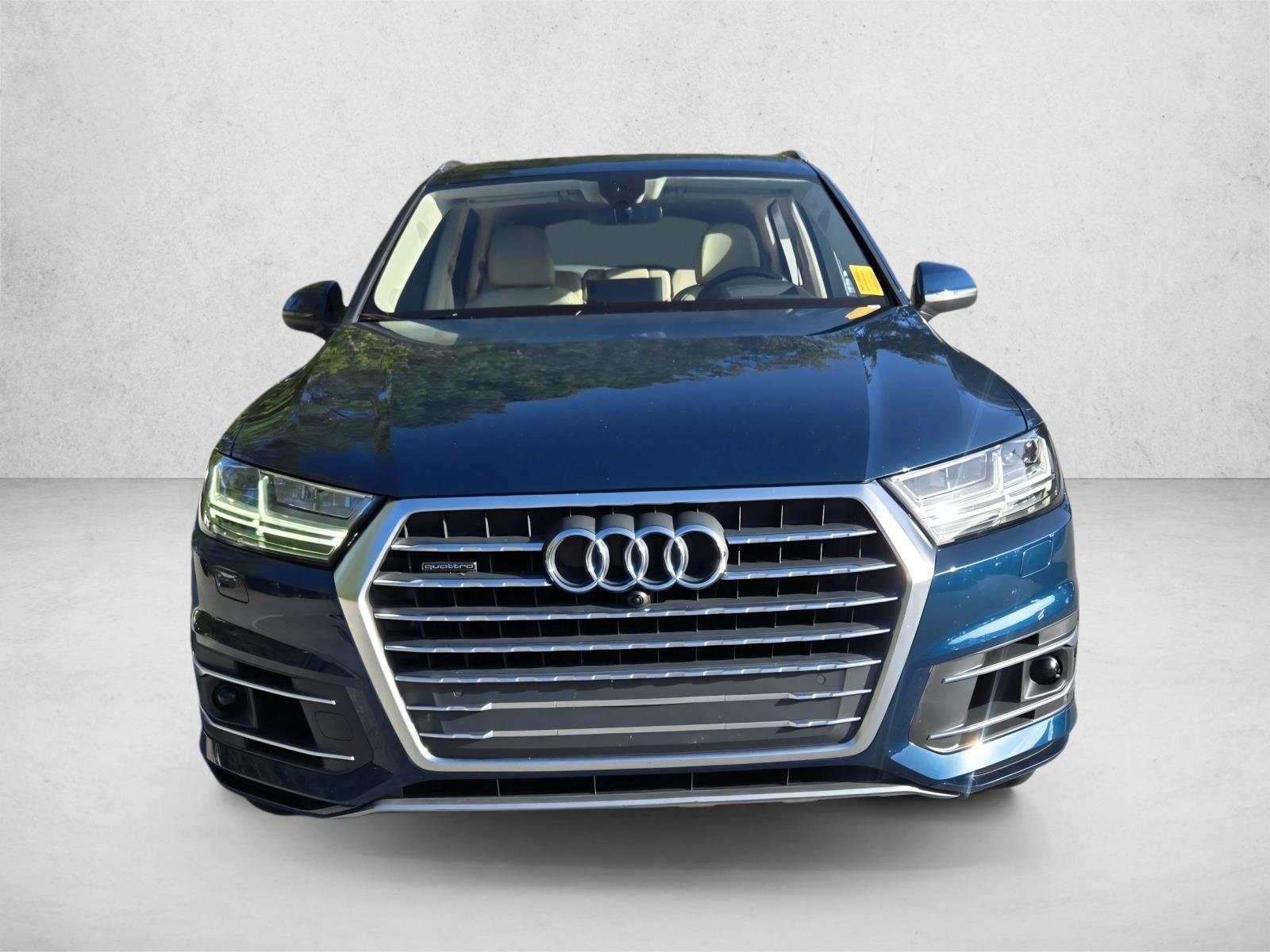 2019 Audi Q7 Prestige photo 2