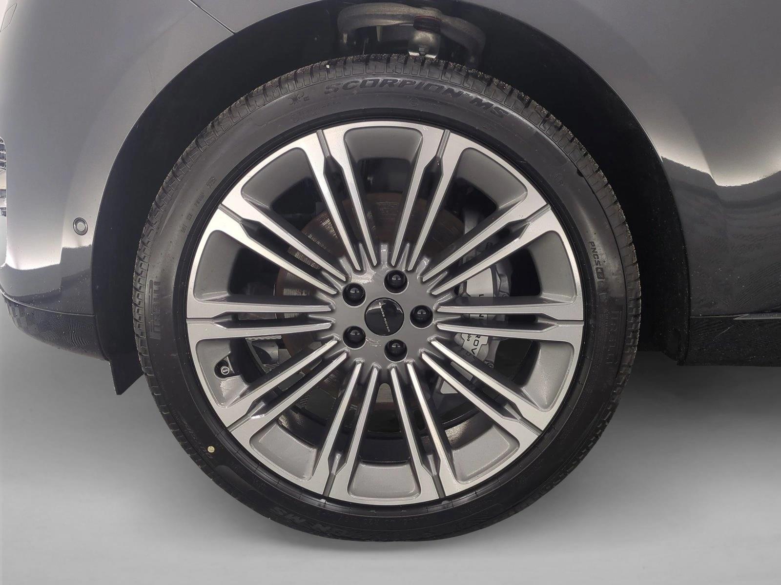 2026 Land Rover Range Rover SE - Photo 10