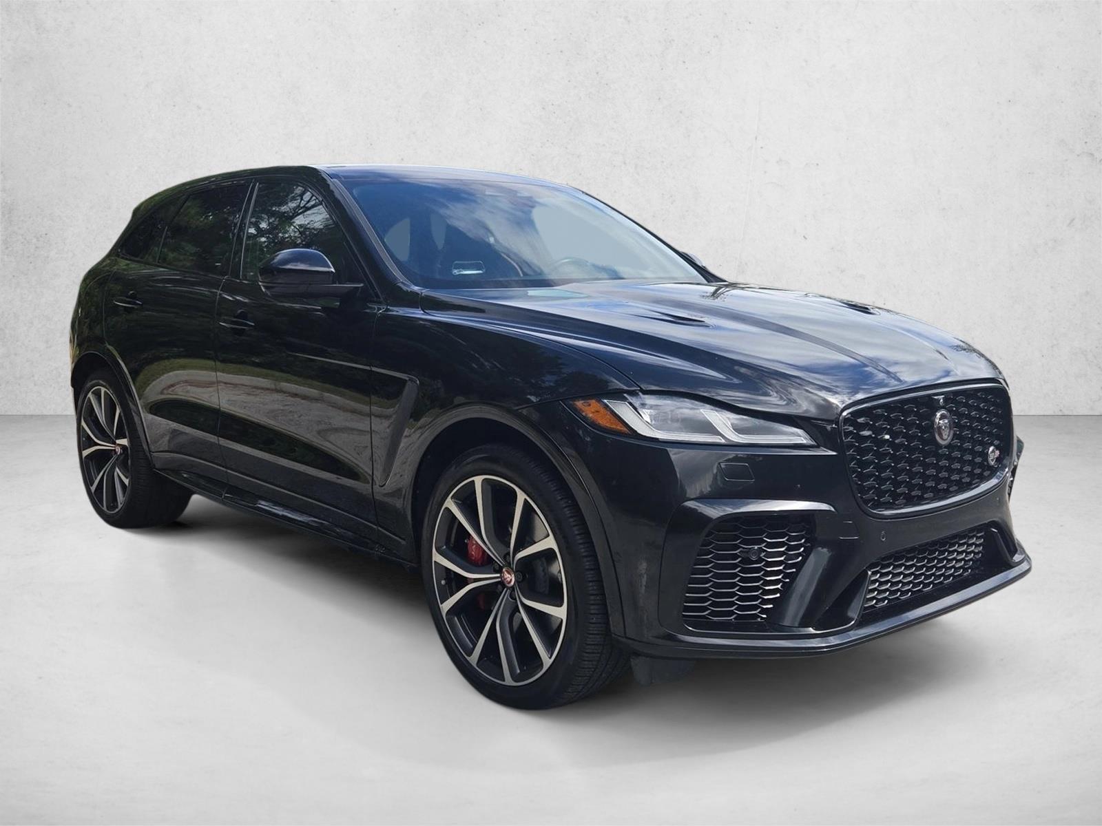 2023 Jaguar F-PACE SVR photo 3