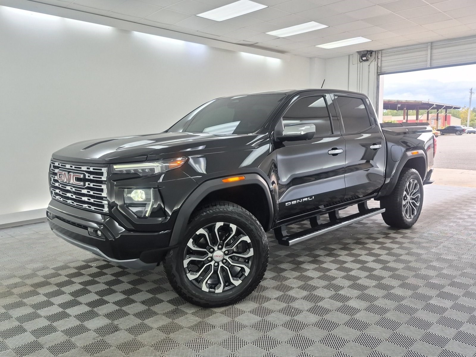 2024 GMC Canyon
