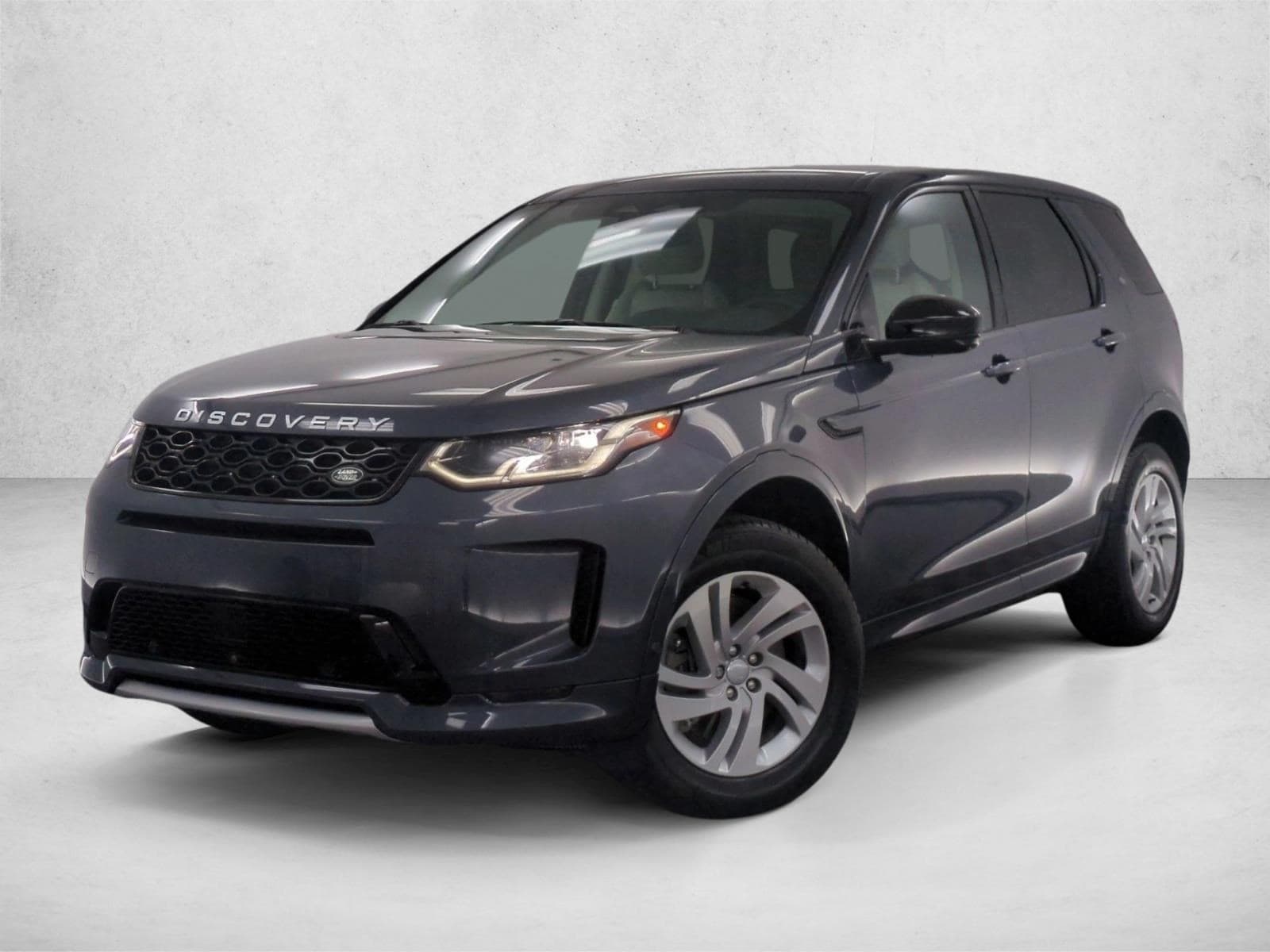 2025 Land Rover Discovery Sport 2.0 S's photo