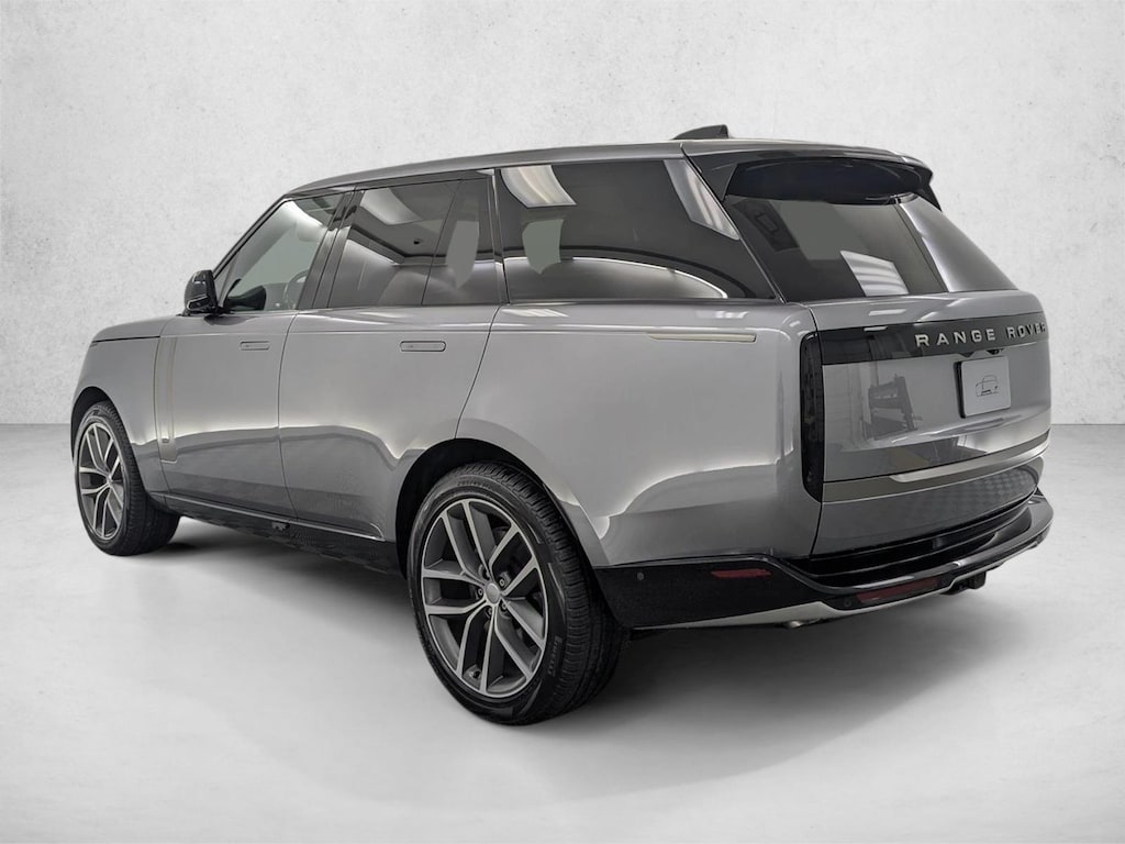 New 2025 Land Rover Range Rover SE Sport Utility
