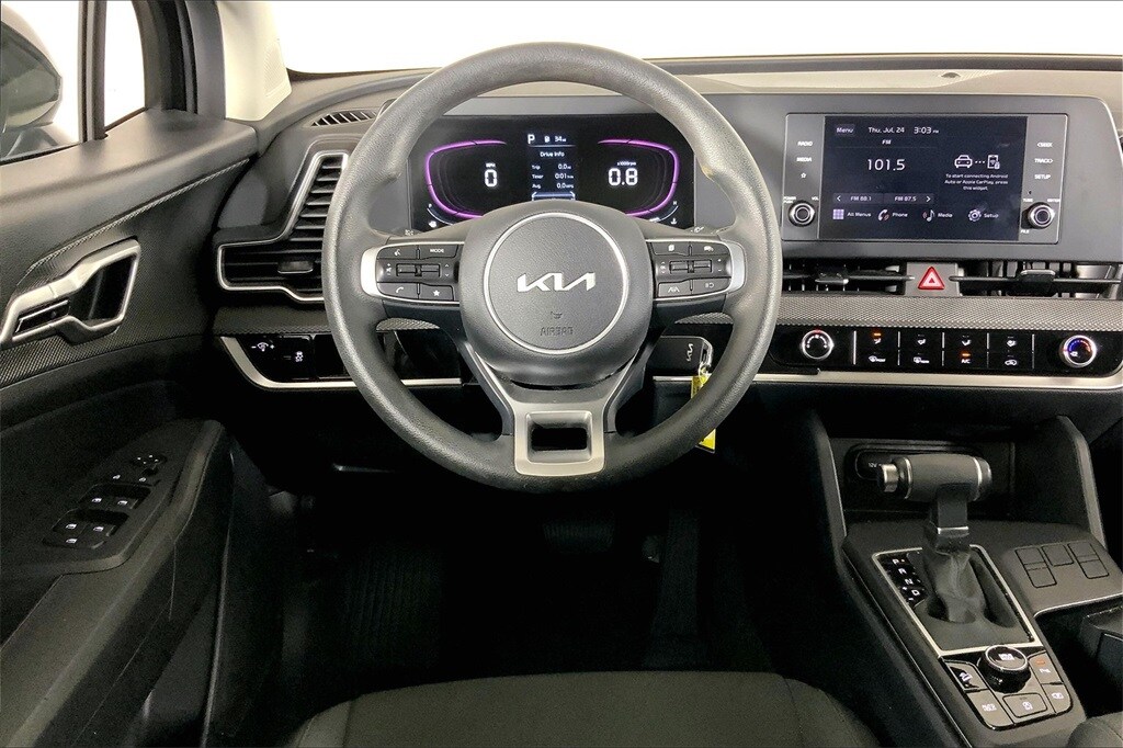 2024 Kia Sportage LX photo 4