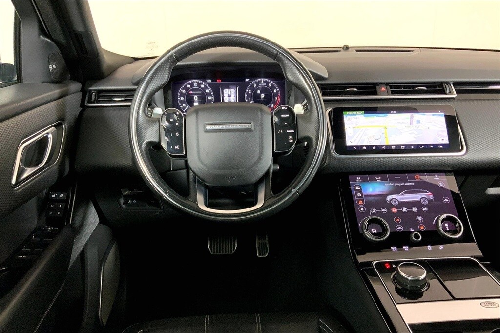 2018 Land Rover Range Rover R-Dynamic SE photo 4