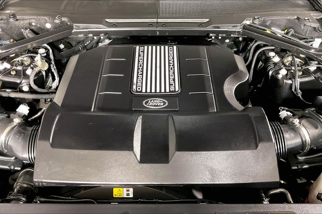2024 Land Rover Defender V8 - Photo 9
