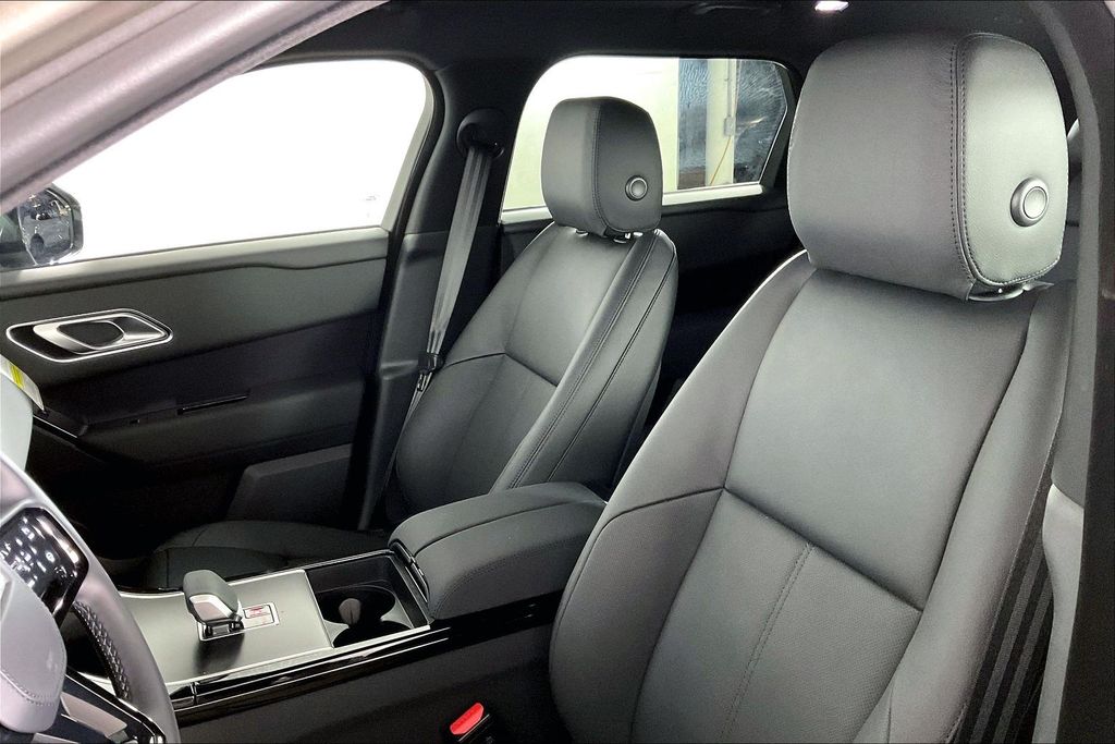 2026 Land Rover Range Rover Velar Dynamic SE - Photo 6