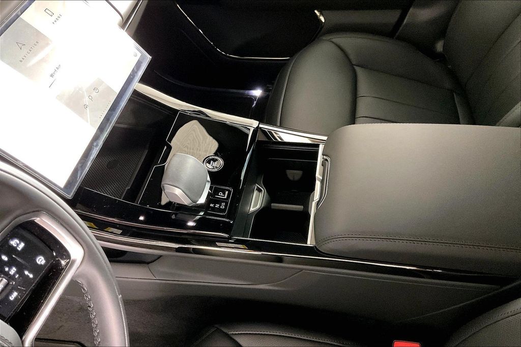 2026 Land Rover Range Rover Sport SE - Photo 6
