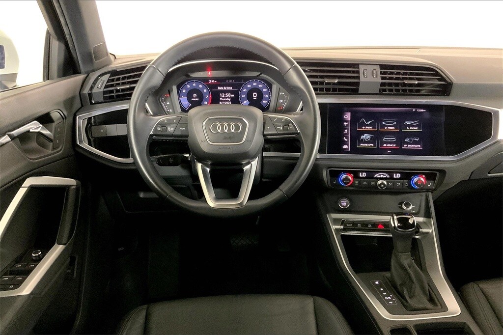 2020 Audi Q3 S line Premium photo 4
