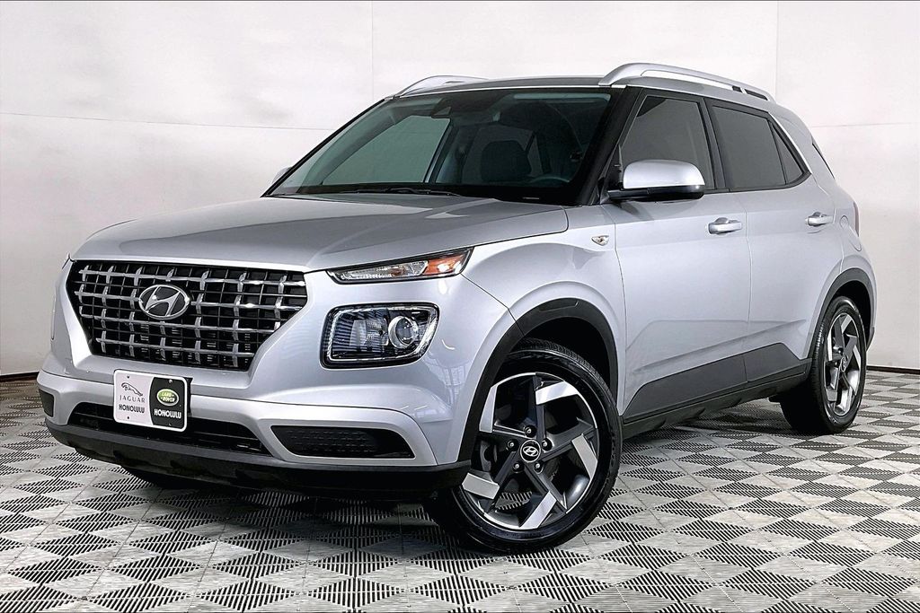 2022 Hyundai Venue SEL