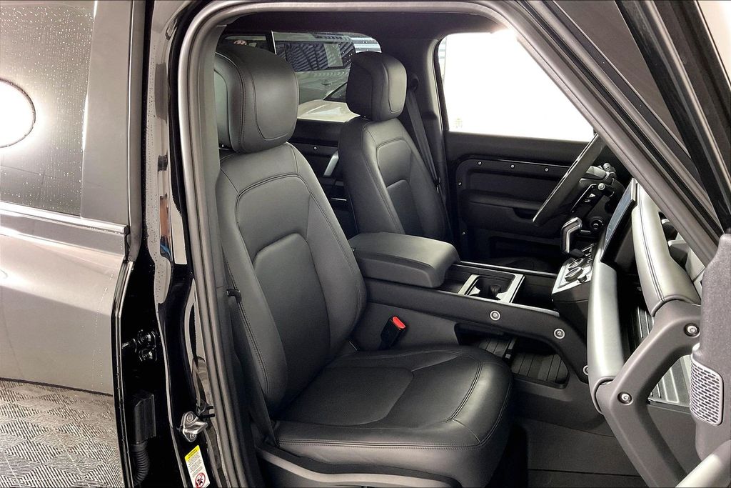 2024 Land Rover Defender V8 - Photo 6