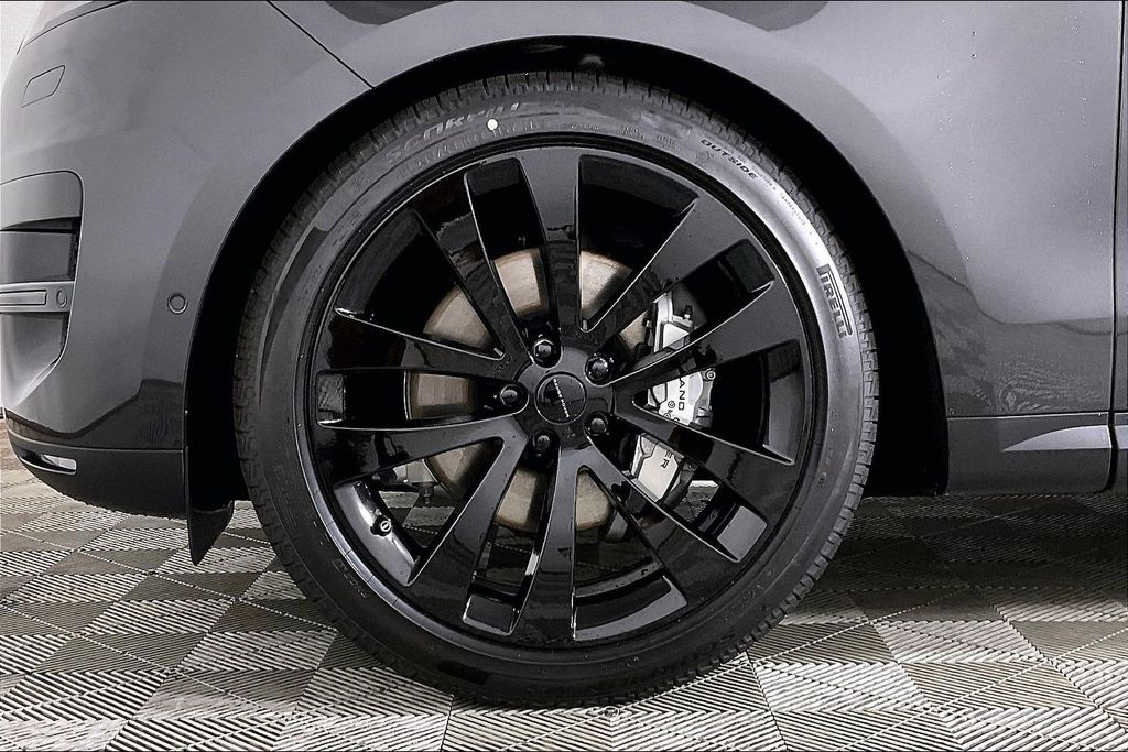 2026 Land Rover Range Rover Sport SE - Photo 9