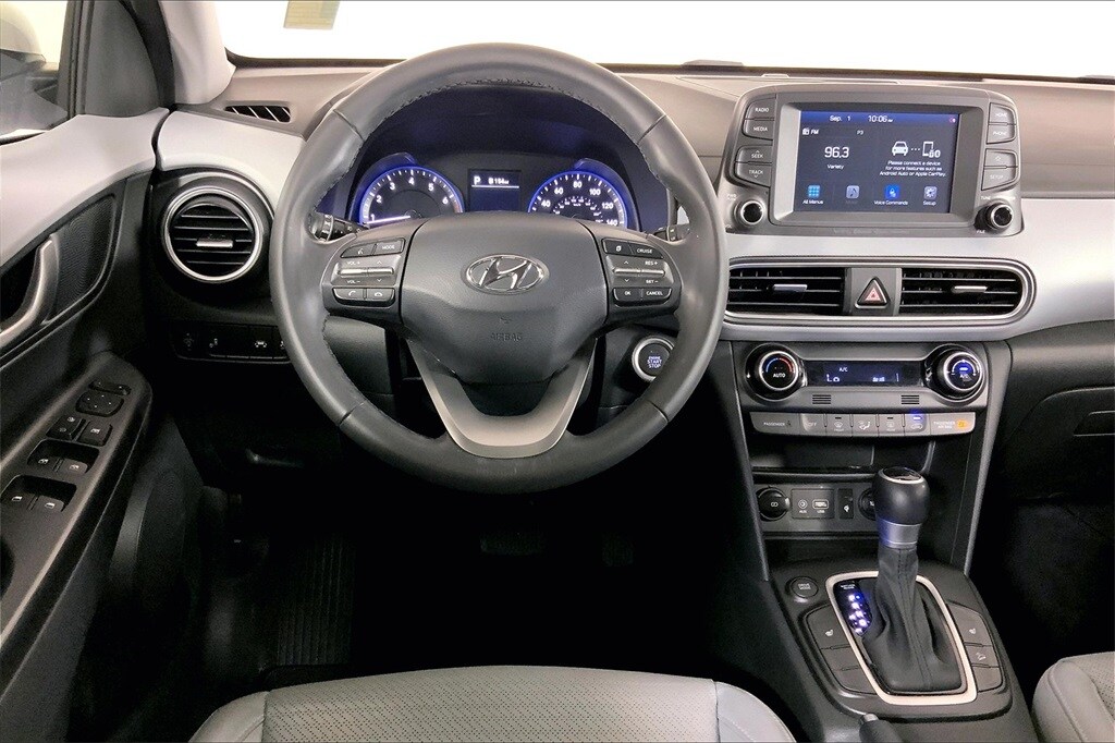 2021 Hyundai Kona Limited photo 2