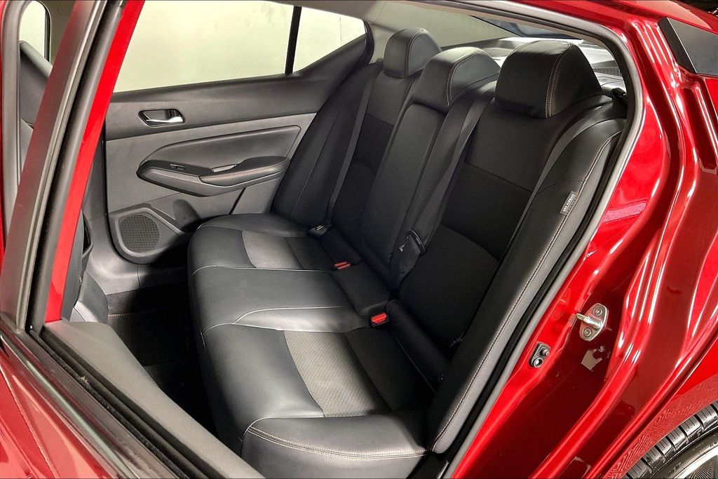 2021 Nissan Altima SR - Photo 25
