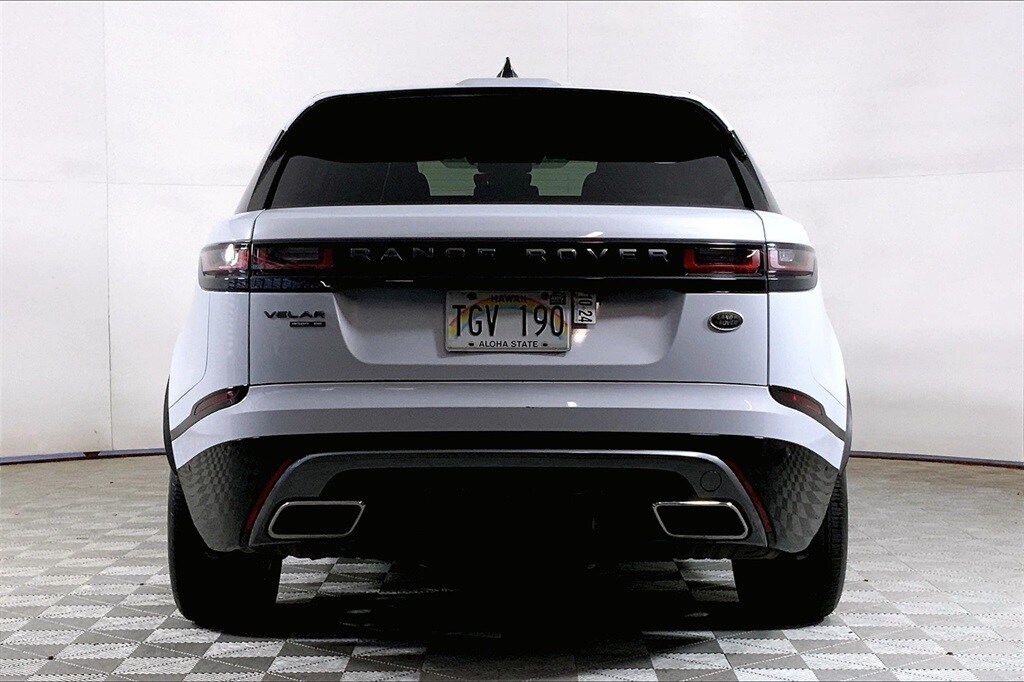 2018 Land Rover Range Rover R-Dynamic SE photo 3