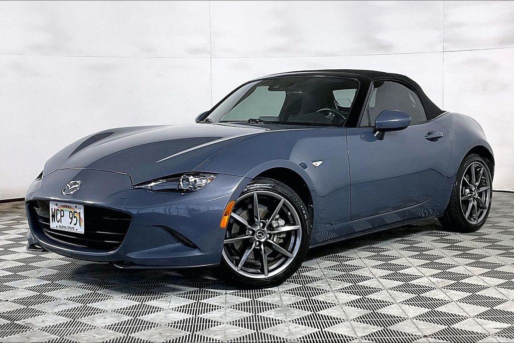 2020 Mazda MX-5 Miata at Land Rover Honolulu, photo 1