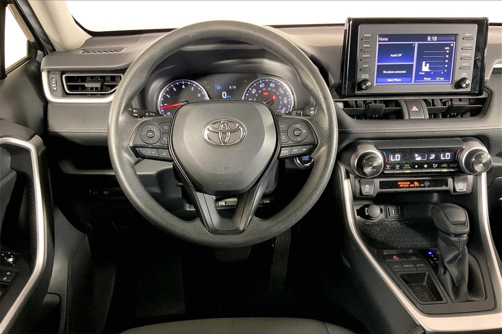 2021 Toyota RAV4 XLE photo 2