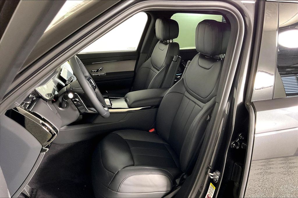 2026 Land Rover Range Rover Sport SE - Photo 7