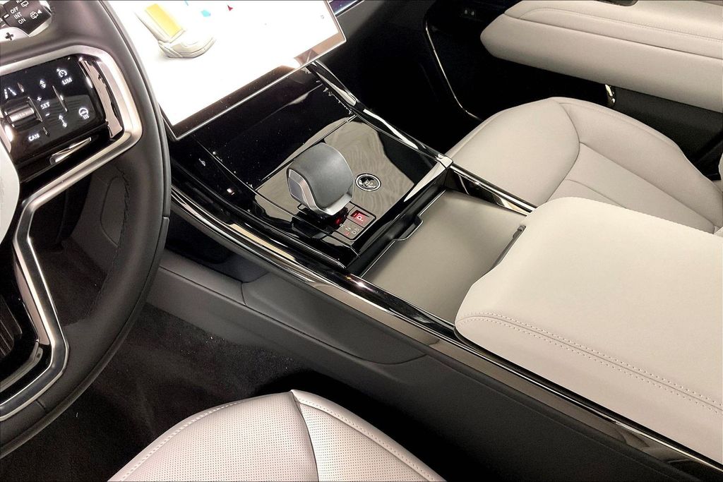 2026 Land Rover Range Rover Sport SE - Photo 6